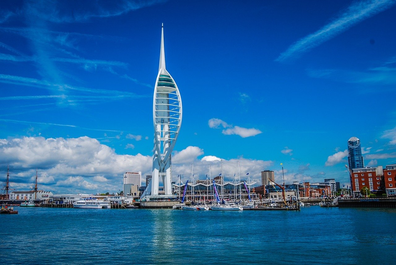 spinnaker tower, tower, portsmouth